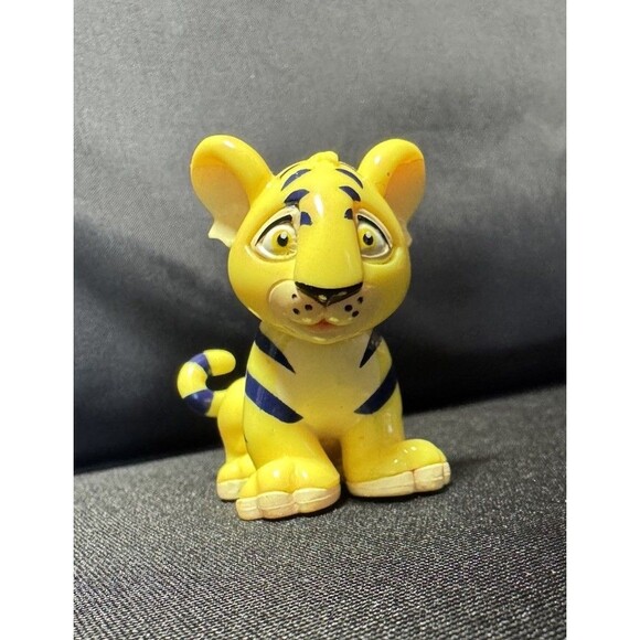 Neopets Yellow Kougra Neopets Thinkway Toys Plastic Figurine - Picture 2 of 5
